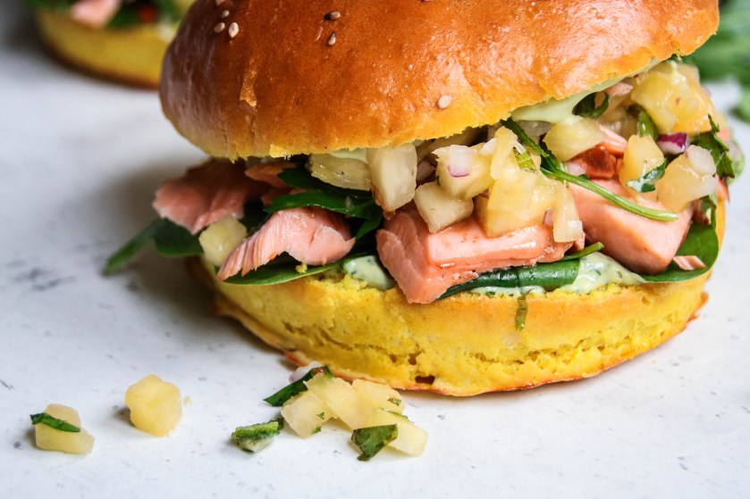 KK_WEB_Post_1840x1225_LachsBurger_02